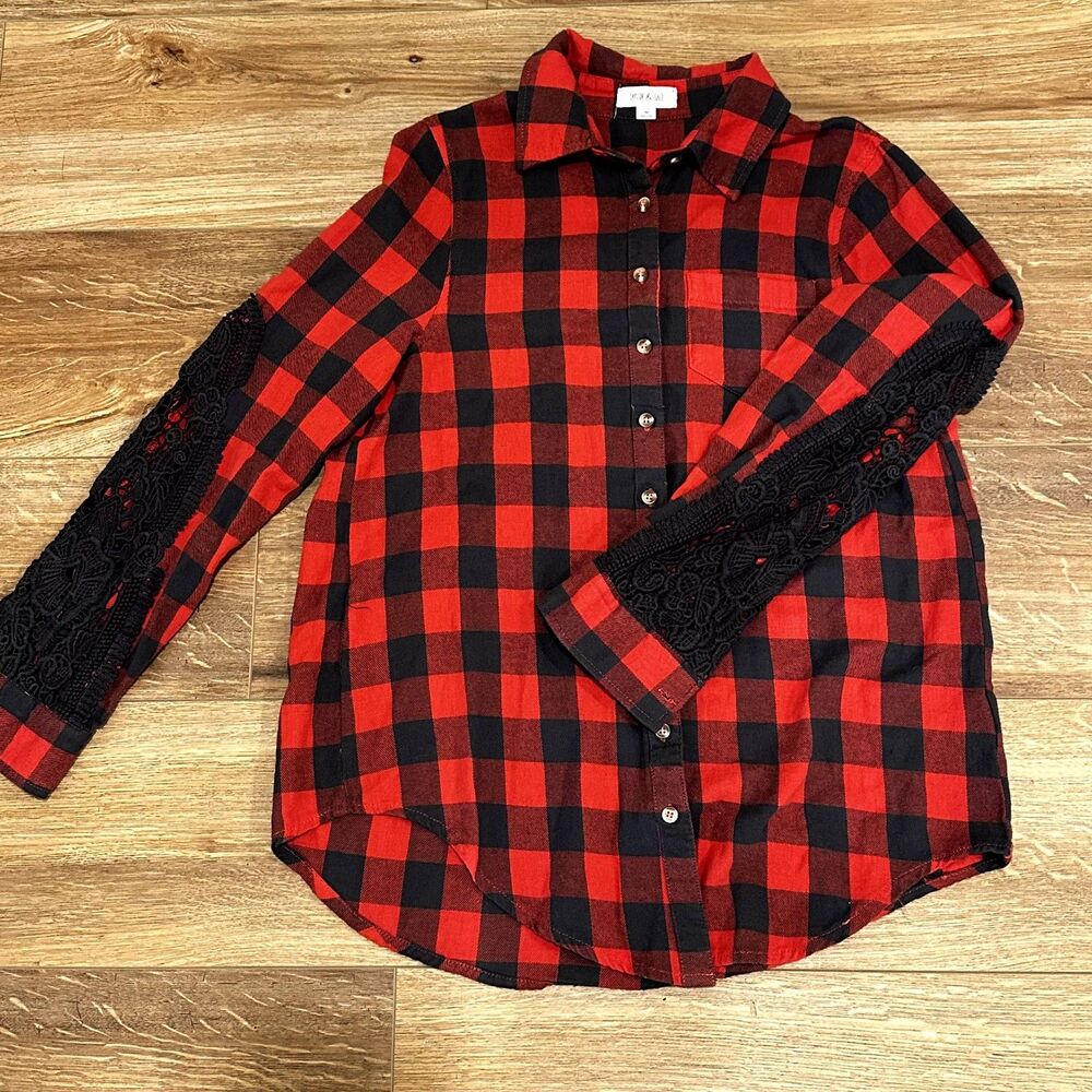 Taylor & Sage Buffalo Plaid Long Sleeve Button Down with Crochet Sleeve Sz Med